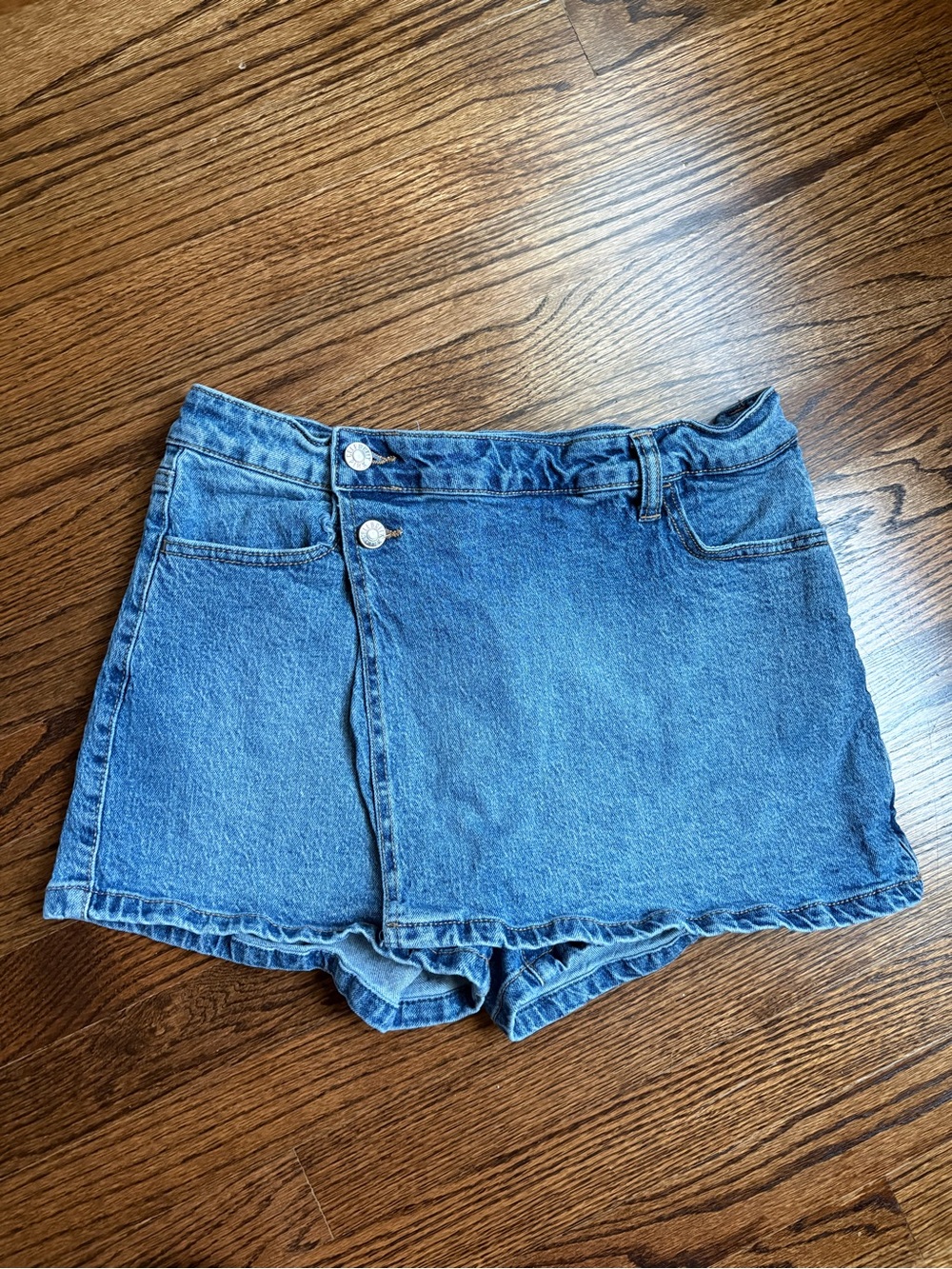 Celebrity Pink Blue Denim Skort Shorts Medium